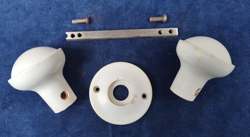 Pair reclaimed white - of, round