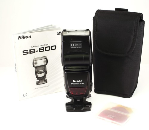 Nikon 800 speedlite - sb-800,