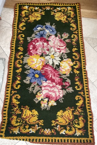 Vintage retro latch - retro, rug