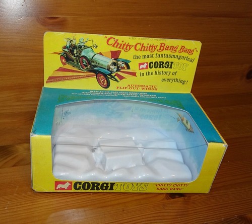 Corgi 266 chitty bang - 266,