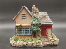 Vintage Leonardo Collection Cottage Tea Rooms Figurine 9cm – Used, No Damage