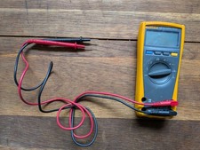 Fluke 175 Handheld Digital