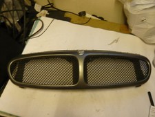 Jaguar X-Type Front Grille