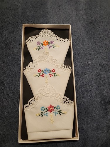 Vintage ladies boxed - vintage, floral