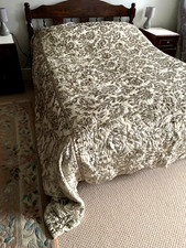 Laura Ashley king size gold