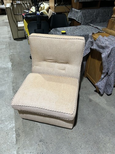 Small slipper chair - slipper,