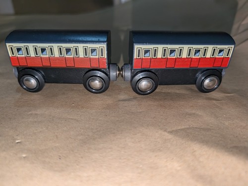 Two express coaches for wooden - two,