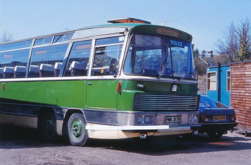 314m 6x4 coach - ,