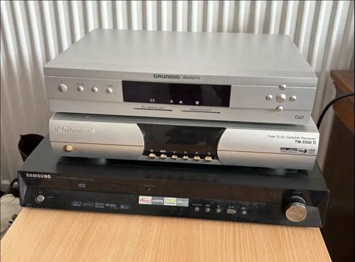 Bundle satellite receivers - x, 3