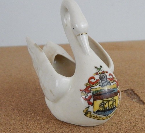 Crested ware china swan barry - crested,