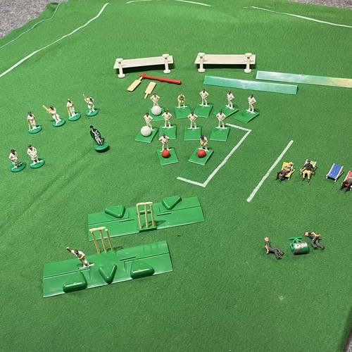 Vintage subbuteo table - vintage,