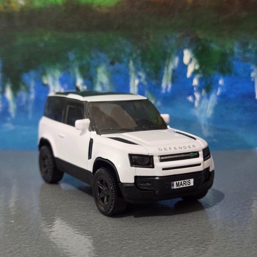 White land rover - 1:43, 90