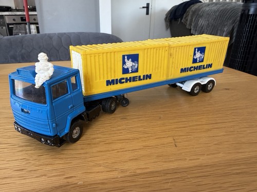 Corgi majors ford truck - majors,