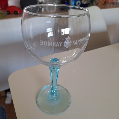 Bombay sappire balloon gin - sappire,