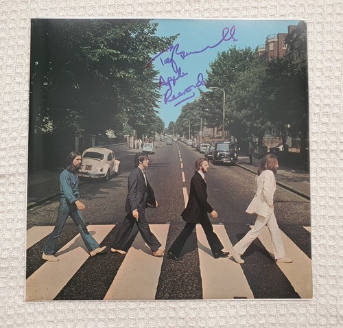 Signed the beatles abbey road - signed,