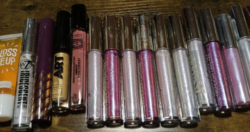 Mixed brand lip gloss - brand,