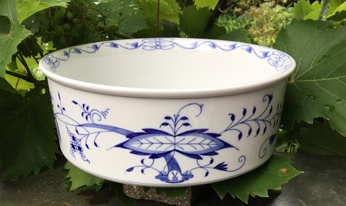 Meissen onion pattern tall - meissen,