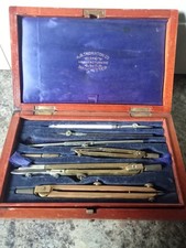 Antique Mahogany Cased Set