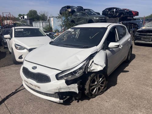 Kia ceed 2014 6 petrol - 3, 1.6