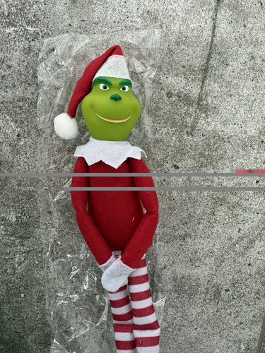 The grinch elf shelf - elf,