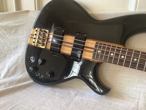 Aria pro 900 bass guitar - aria,