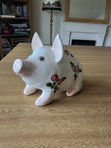 Wemyss ware large - wemyss, pig