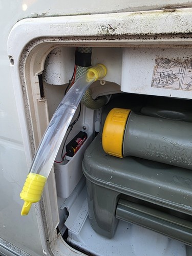 Caravan motorhome flush - caravan/motorhome, pipe