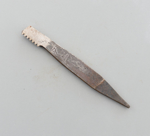 Vintage 1944 broad - vintage, arrow