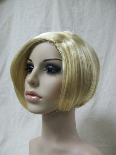 Blonde soccer wife wig - blonde,