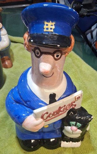Postman pat cookie - pat,