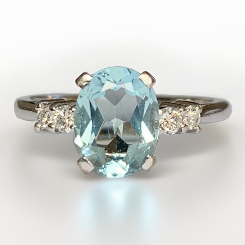 18ct white gold aquamarine - 18ct,