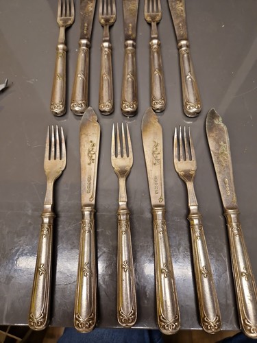 Roberts belk silver service - silver,