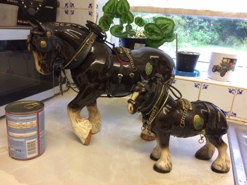 Pair melbaware collectable - pair,