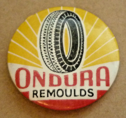 Vintage automobilia tin - automobilia, badge