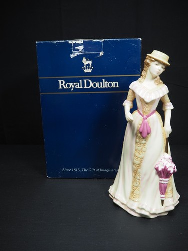 Royal doulton bone china - royal,