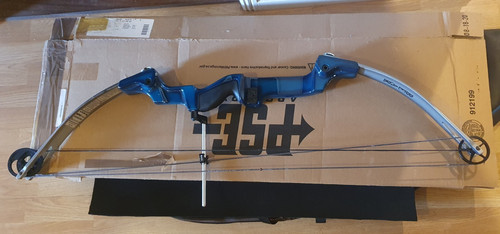 Bear compound bow 50lbs - bow,