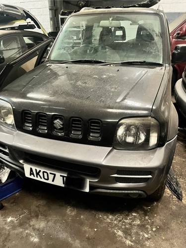 Suzuki jimny petrol - suzuki,