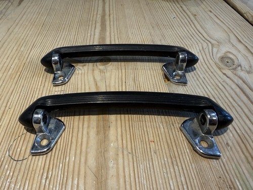 Interior door pull - door,