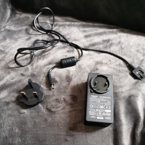 Parrot drone battery charger - battery,