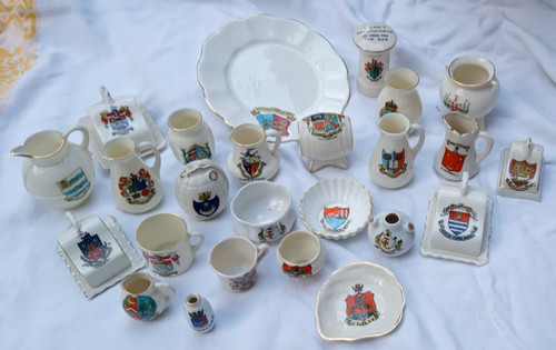 Vintage crested china ware - 25,