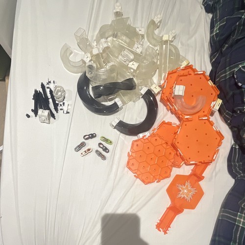 Set hexbugs with v2 - of,
