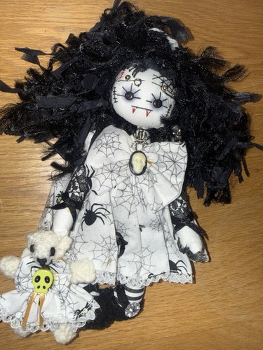 Artist hand made gothic - made, girls
