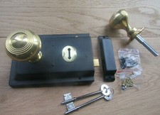 OLD VICTORIAN STYLE SOLID BRASS BLACK DOOR RIM LOCK KNOB SET