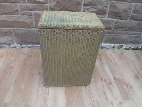 Vintage lloyd loom lusty - ,