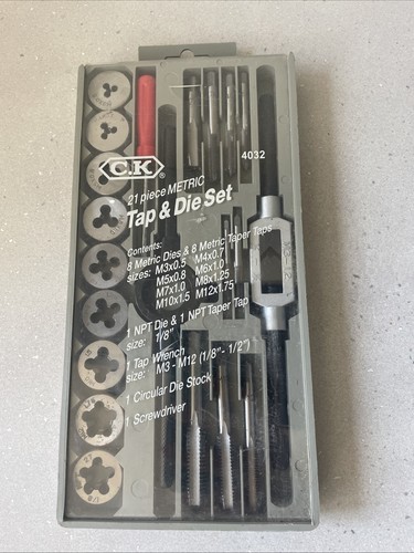Piece tap die set - tap,