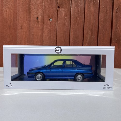 Triple9 scale diecast - 1/18,