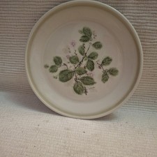 4 Royal Albert Rose Arbour Dinner Plate  And A Diameter Of 22cm