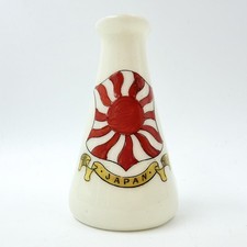 VINTAGE SWAN CRESTED CHINA