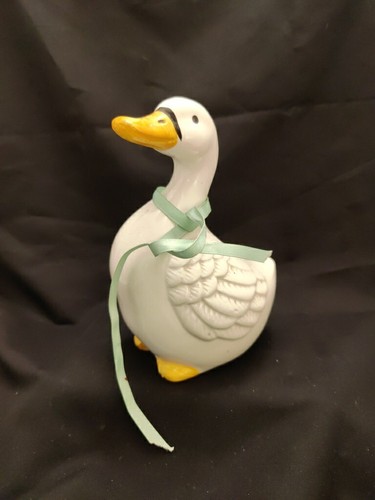 Ceramic 16cm white goose - ceramic,