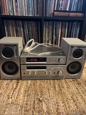 Akai Stereo Amplifier Model UC-U3 FM/AM Stereo Tuner Model UC-K3 With Speakers